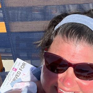 Meet your Posher, Nicole